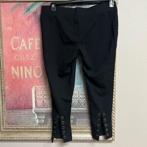 American Rag Black Capri Leggings
